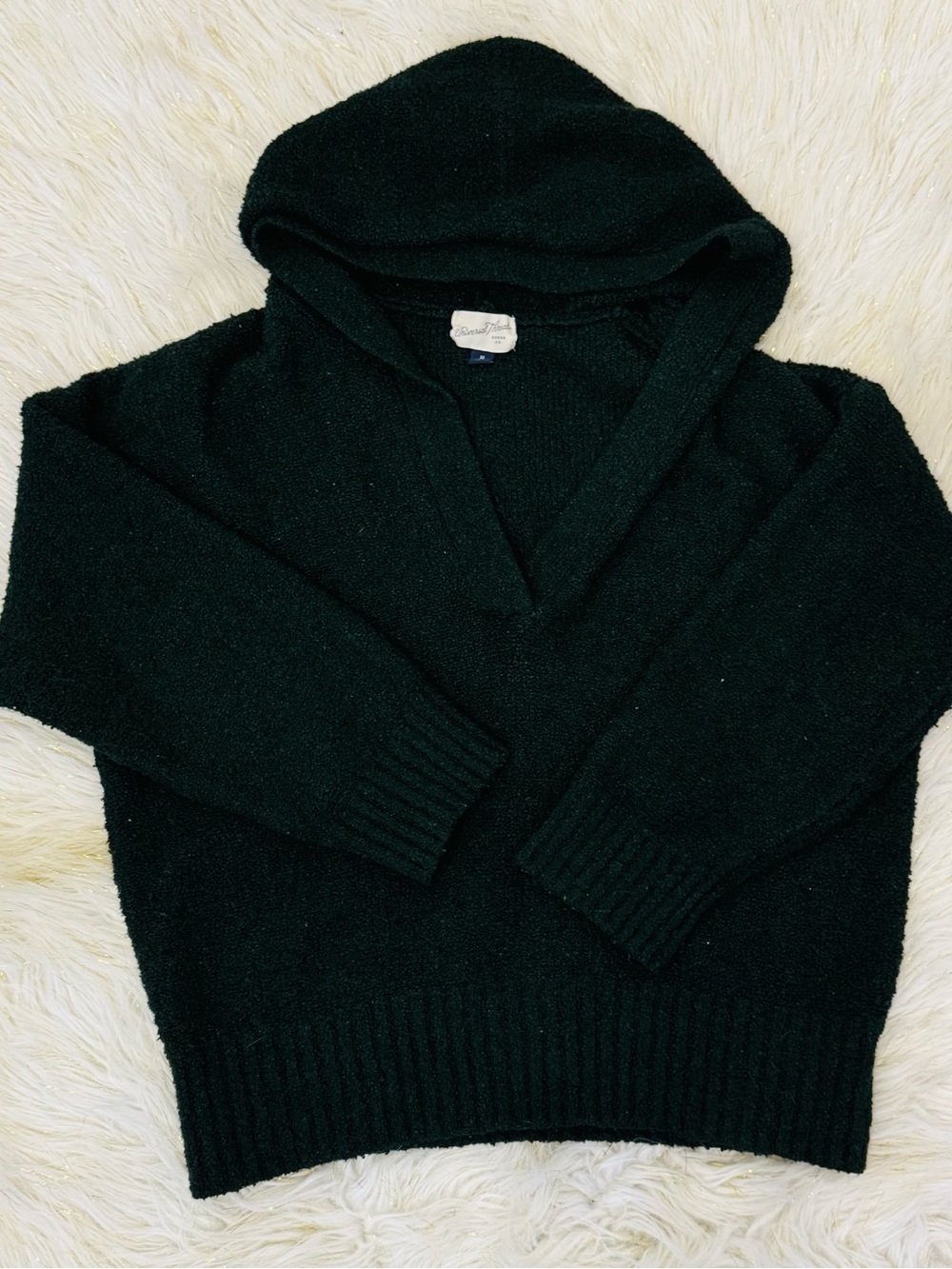 Universal Thread Black V-Neck Hooded Knit Pullover